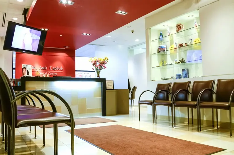 Dr. Amit Caplash : Dentist in Brampton