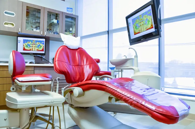 Dr. Amit Caplash : Dentist in Brampton - Orthodontists Canada