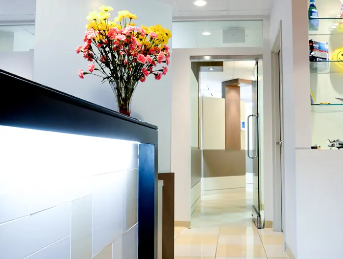 Dr. Amit Caplash : Dentist in Brampton - Orthodontists Canada